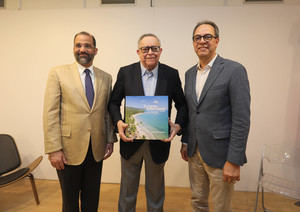 Popular presenta en Feria del Libro de Madrid “Turismo dominicano: 30 años a velocidad de crucero”