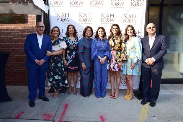 Samir Rizek, Mariella Acebal de Rizek, Ela Sarah Rizek, Ela Sued de Rizek, Nadia Rizek, Roxana Rizek, Bethamia Guerrero de Rizek y Héctor José Rizek.