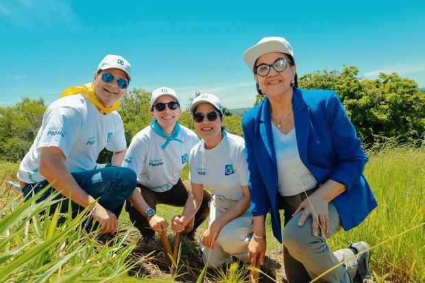 Desde la izquierda, los señores Robinson Bou, Patricia Rodríguez, Mariel Bera e
Inmaculada Adames.