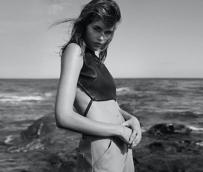 La marca española Zara lanza una colección junto a la modelo Kaia Gerber