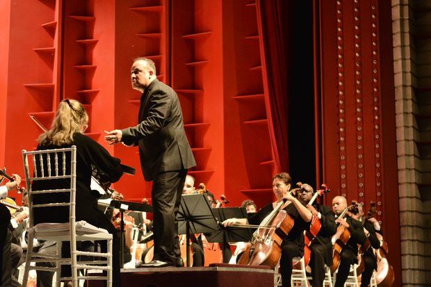 
La Orquesta Sinfónica Nacional con el maestro Jaime Morales Matos.