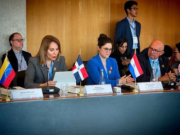 La ministra reiteró el papel fundamental que debe jugar la cultura como agente de paz en medio de los actuales conflictos.