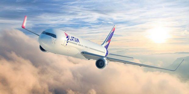 Latam Airlines ha anunciado que su filial en Argentina cierra por tiempo indeterminado debido al impacto de la pandemia del Covid-19.