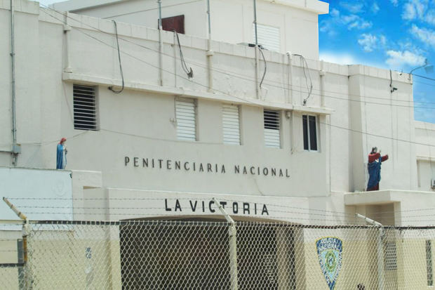 Un preso se fuga de la cárcel de La Victoria