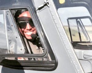 Una primer teniente se convierte en primer mujer capitán de nave Fuerza Aérea