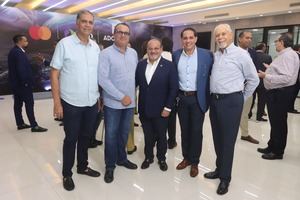 Leo Saìnchez, Joseì Tomaìs Contreras, Luis Joseì Bonilla, Carlos Rodriguez y Rafael Castillos.