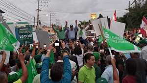 Presencia de Leonel Fernández y plebiscitaria marcha-caravana, catapultan a Julio Romero como virtual alcalde de SDE