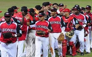 Los Leones hunden al Licey; las Águilas dejan en el terreno a los Gigantes