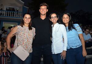 Leyla Cabrera, Jose Hernandez, Lissette Dotel y PamelaPeguero.