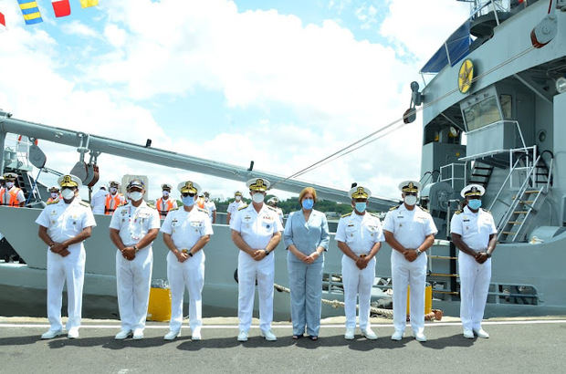 Crucero para guardiamarinas “Verano 2021” llega a Santo Domingo