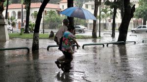 Vaguada y onda tropical provocarán lluvias hoy y mañana
 