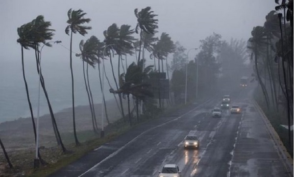 Vaguada y onda tropical provoca aguaceros con tormentas eéctrica y ráfagas de viento
 