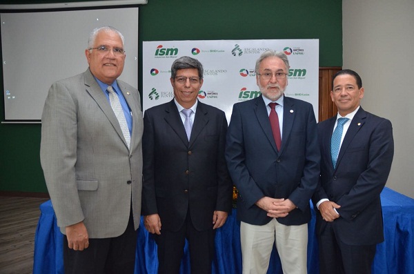 Luis Lembert, Enrique Rosas, Enrique Rosales y Adrian Guzmán.