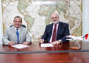 Air Century y Banco del Progreso firman acuerdo
