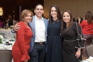 Luz Almánzar, Peter Paula, Eliane Mallén y Raisa Bergés
