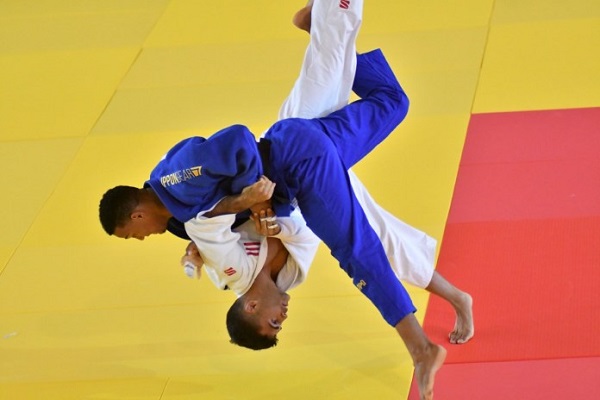 Combate de judo