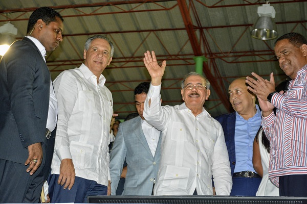 Danilo Medina recibió a Randy Johnson.