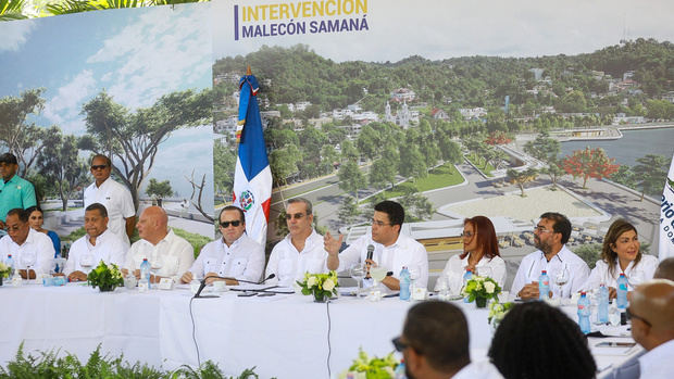 Presidente Abinader presenta “Proyecto Malecón” en Samaná.