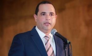Delegado político de la Fuerza del Pueblo ante la Junta Central Electoral, Manuel Crespo.