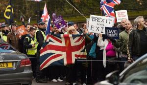 Marchas en Londres de un grupo antieuropeo y otra de laboristas