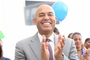 Beisbolista Mariano Rivera visit&#243; el CAID de la mano del NewYork-Presbyterian Hospital 