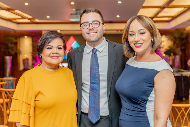 Marilina Javier, Bartolo Barcelo, Carolina Rosario.