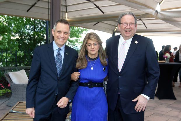 Mark Sutcliffe, alcalde Ottawa, Michelle Cohen y David Cohen.