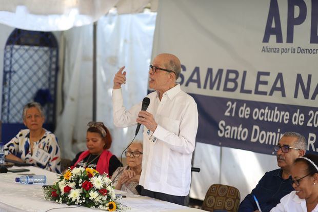 Max Puig en la Asamblea Nacional.