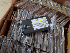 Aduanas encuentra celulares y cigarrillos en carga manifestada como piezas de vehículos