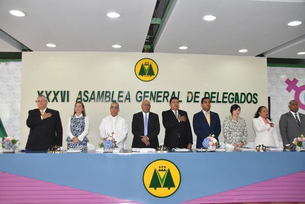 Mesa Asamblea principal.