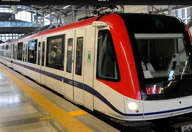 Pese a inundaciones, el Metro y Teleférico están funcionando.