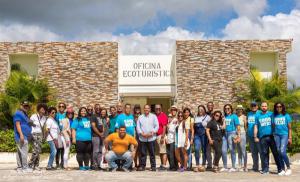 Representantes de medios digitales realizan tour turístico y cultural a la provincia de El Seibo