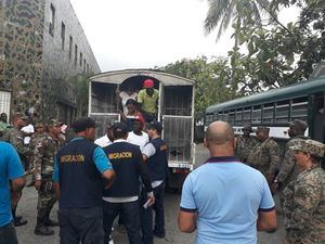 DGM deporta 1,165 extranjeros detenidos en varios operativos de interdicción
 