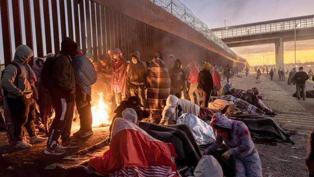 López Obrador critica el uso “politiquero” e “inhumano” a los migrantes en EE.UU.