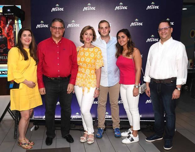 Julie Mejía, Raúl Rizik Yeb, Alexandra Mejía de Rizik, Raúl Karim Rizik, Lisa Rodríguez y Guido Gil.