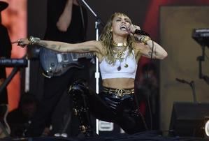 Sánchez a Miley Cyrus: España tiene un compromiso fuerte con los vulnerables