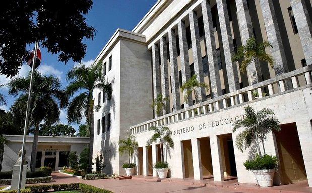 Edificio del Ministerio de Educación Santo Domingo.