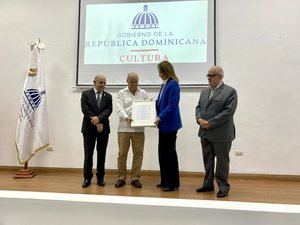 Ministerio de Cultura entrega Premio Nacional de Artes Visuales 2022 a Said Musa