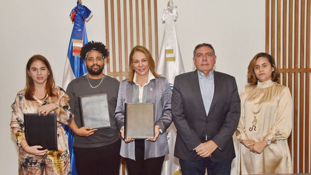 Ministerio de Cultura y Meca Art Fair firman convenio para la promoción del MECA RD 2023.