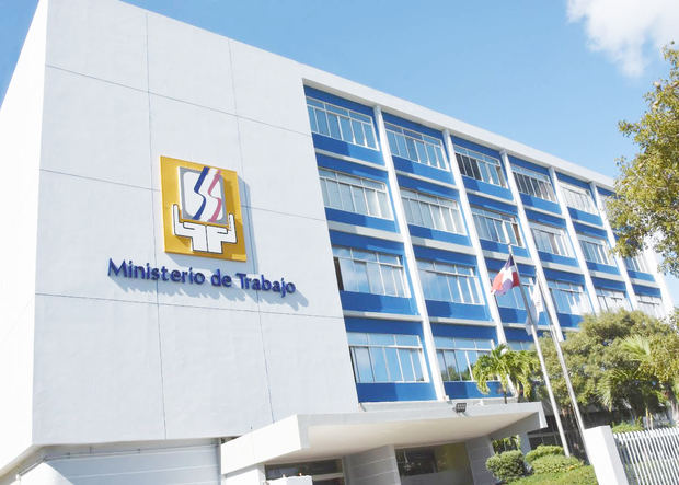 Ministerio de Trabajo invita a jornadas de empleos en Bávaro y Santo Domingo Oeste