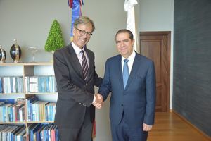Ministro de Turismo recibe visita del embajador alemán Volker Pellet