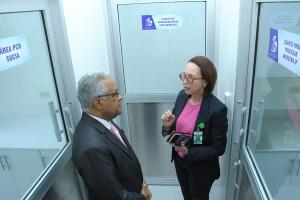 Ministro de Salud realiza visita al Laboratorio Nacional Doctor Defilló