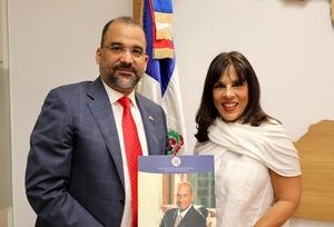 República Dominicana promueve en España su nueva edición del Premio al Emigrante  