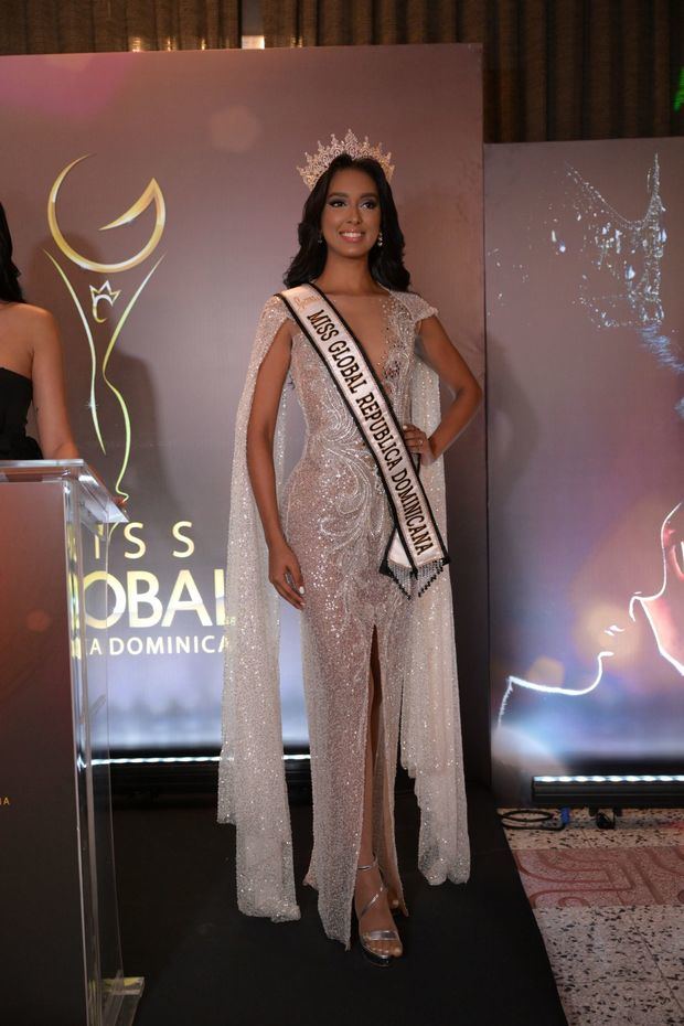 Miss Global RD. Amelia Ramírez Rivera.