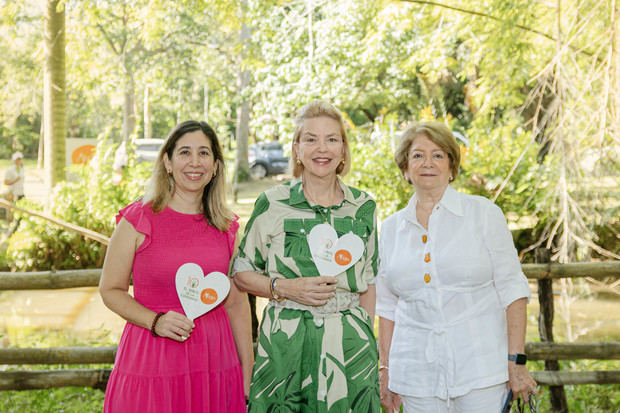 Monika Fiallo, Susana Caro Yisel Mena de la Fundación Heart Care Dominicana.