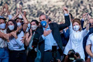 Abinader mantiene amplia ventaja con el 46 % de escrutinio
