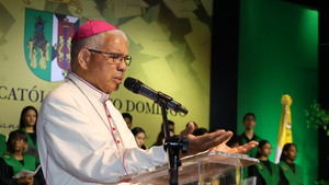 Invocación a Dios por S.E.R. Monseñor Francisco Ozoria Acosta, Arzobispo Metropolitano de Santo Domingo.