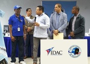 El IDAC y la Dirección de Pasaportes en operativo conjunto en Monte Plata