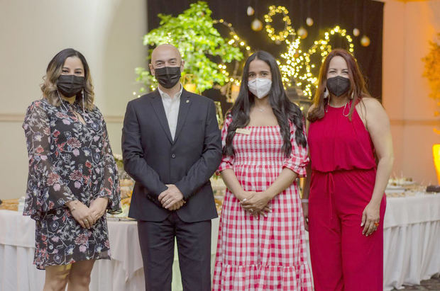 Patricia Pérez, Leandro Tajes, Claribel de los Santos y Marjorie Rijo.