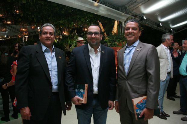 Nelson Arias, Jorge Jana y Ricardo de la Rocha.